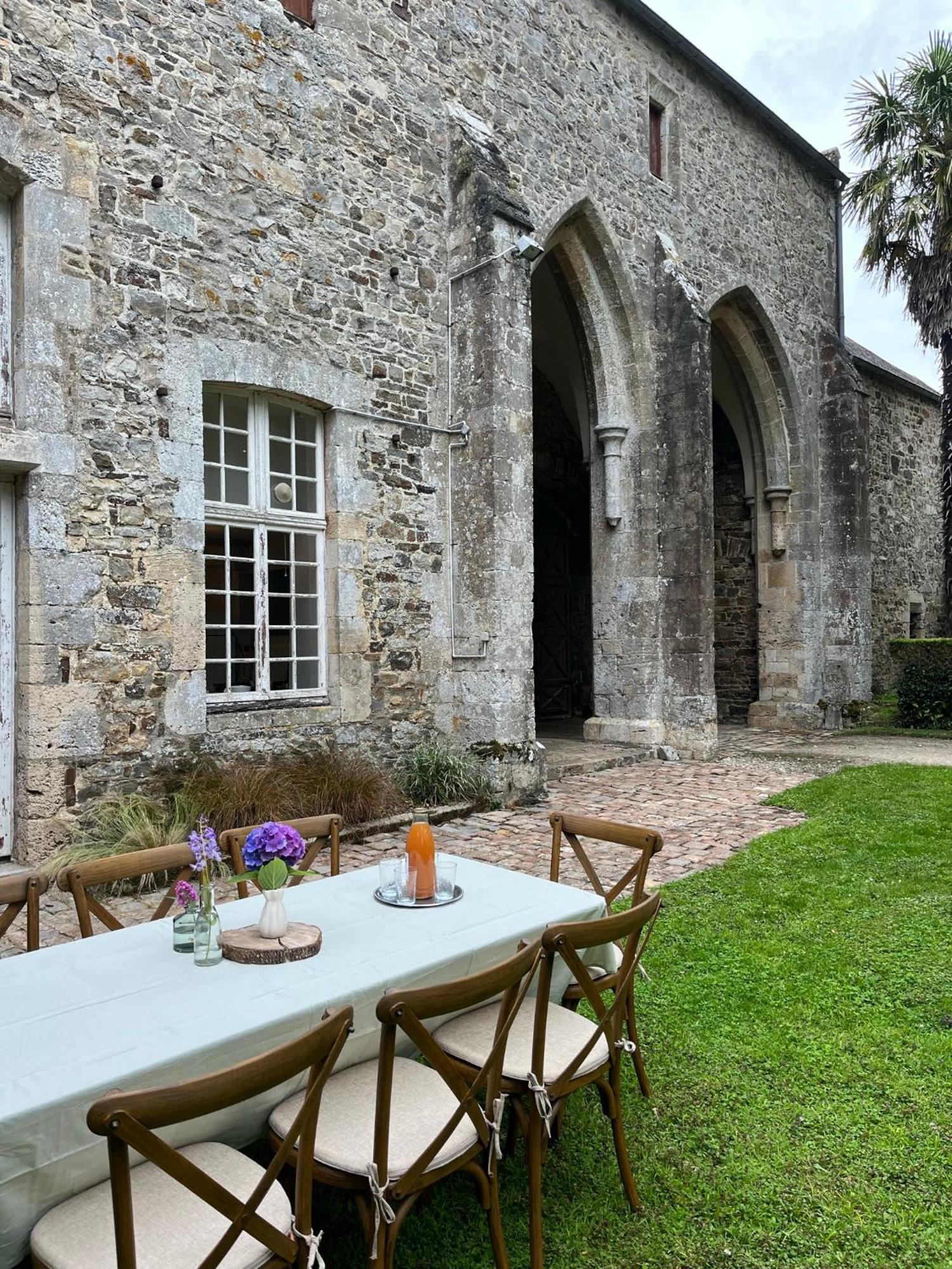 Abbaye De Blanchelande Neufmesnil Exterior foto